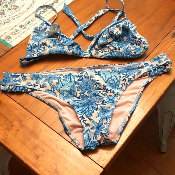 Other - 5/20$ 2pc top L bottom XL bikini